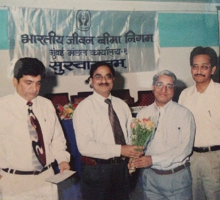 MDRT 2007 Award Felicitated by Mr. Rastogi Senior divisional manager